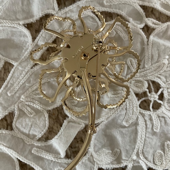 Sarah Coventry vintage brooches - Picture 5 of 5